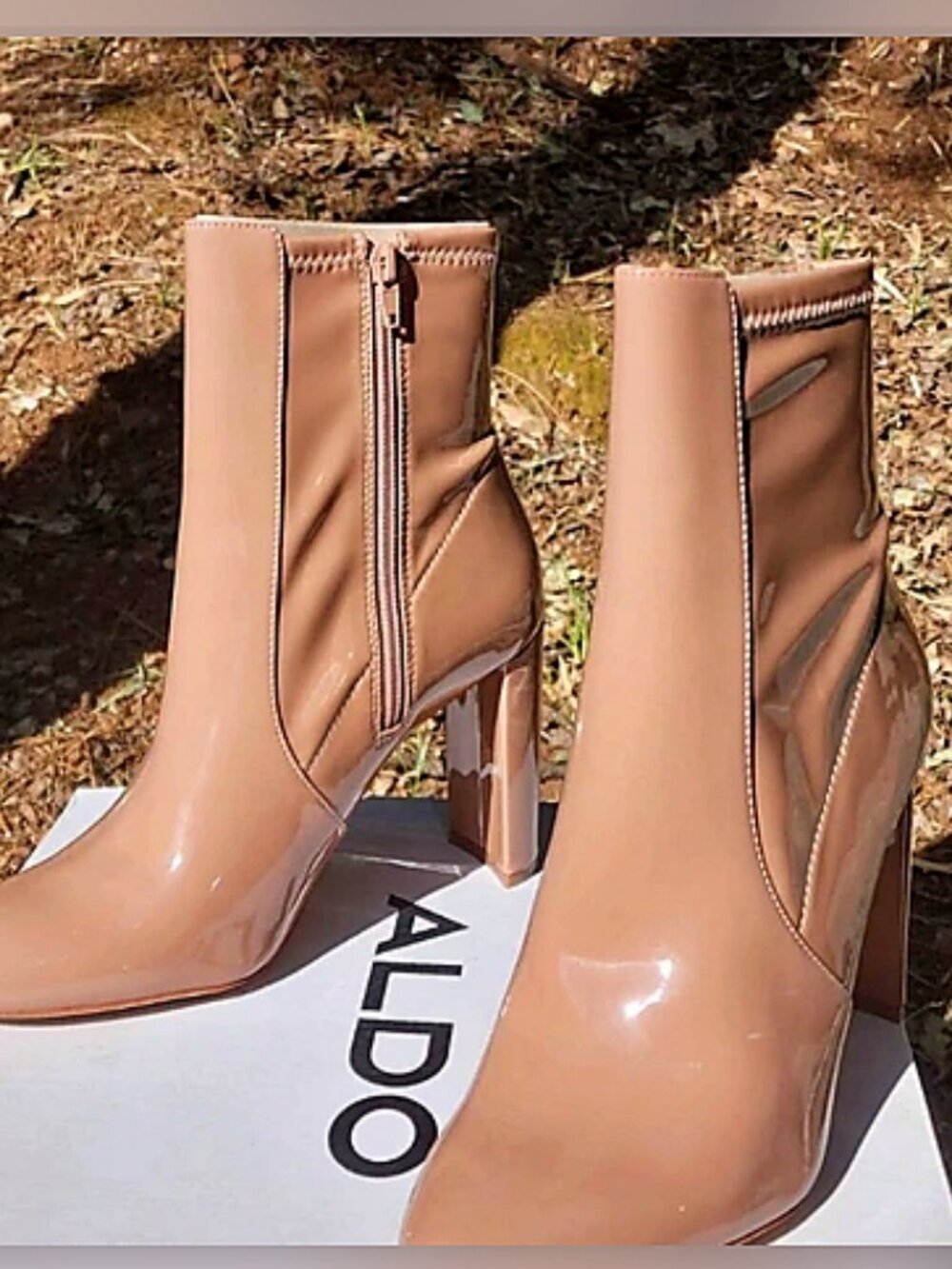 New, boxed, elegant women's boots